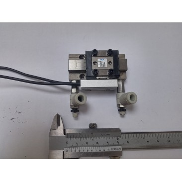 Siłownik SMC NOK NEW-ERA PPT-SD10-10-TP prowadnica